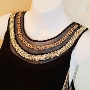 Great neckline detailing and pattern dress